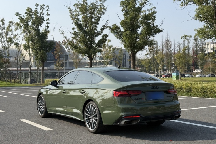奥迪A5 2023款 Sportback 40 TFSI quattro 豪华动感型车身外观6005