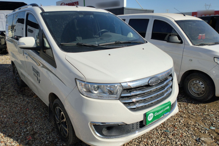 江淮瑞风 瑞风M3 2019款 宜家版 1.8L 豪华智能型车身外观3