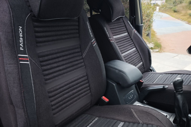 猎豹汽车 猎豹Q6 2015款 2.4L 手动四驱卓越型中控内饰7007