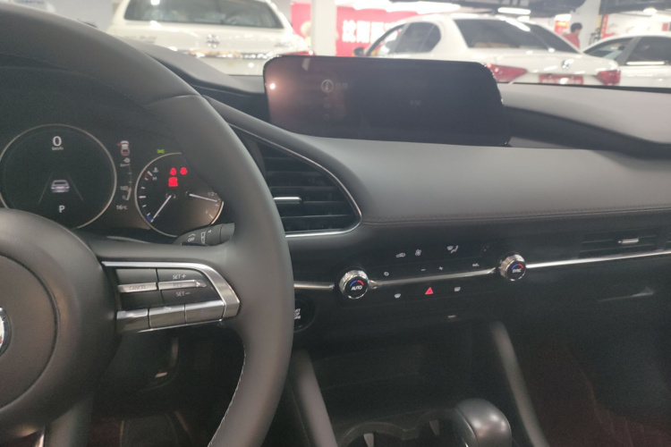 马自达3 昂克赛拉 2023款 2.0L 自动质炫版中控内饰12