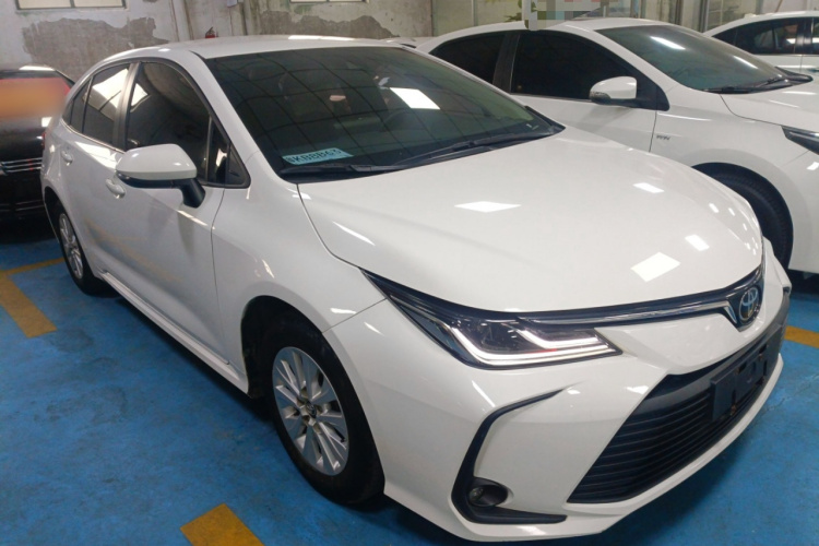 丰田 卡罗拉 2022款 TNGA 1.5L CVT先锋版车身外观3