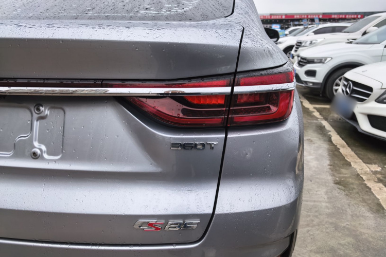 长安CS85 COUPE 2019款 2.0T 自动智版 国VI车身外观9