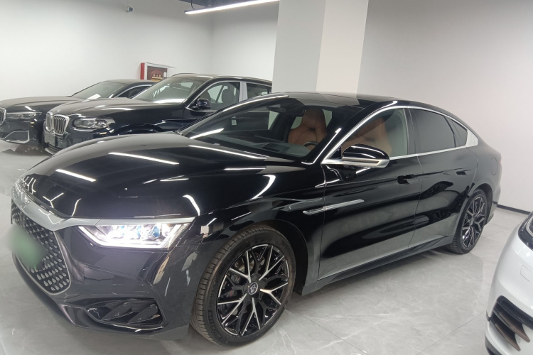 比亚迪 汉 2022款 DM-p 202KM 四驱旗舰型车身外观4