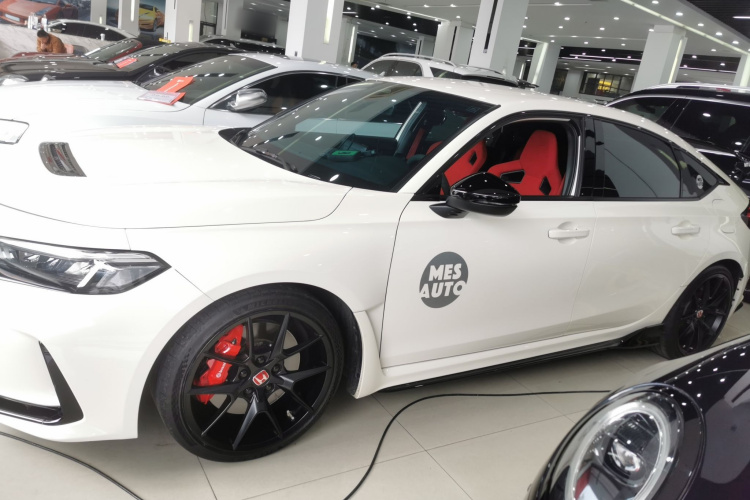 本田 思域(进口) 2023款 2.0T 420TURBO TYPE R车身外观4