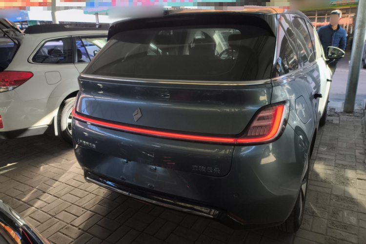 宝骏云朵 2023款 460 Pro车身外观6004