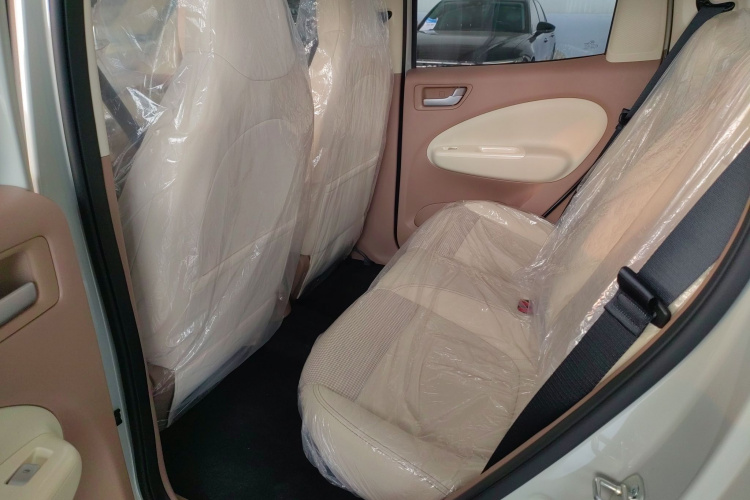 五菱汽车 宏光MINIEV 2025款 四门版 进阶款中控内饰21