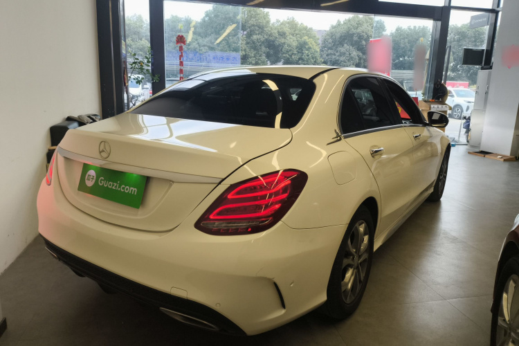 奔驰C级 2015款 改款 C 180 L 运动型车身外观6005