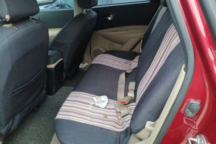 日产 逍客 2012款 2.0XL 火 CVT 2WD中控内饰21