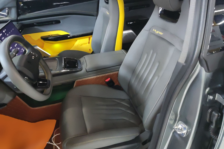 昊铂GT 2023款 560后驱七翼版中控内饰19