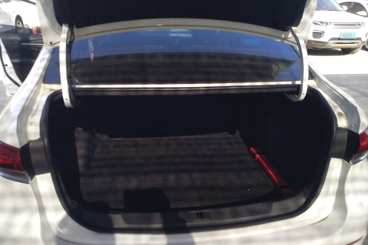 别克 英朗 2021款 改款 1.3T 自动轻混动精英型局部细节23