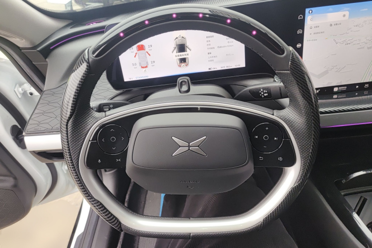 小鹏P7 2020款 670E中控内饰13