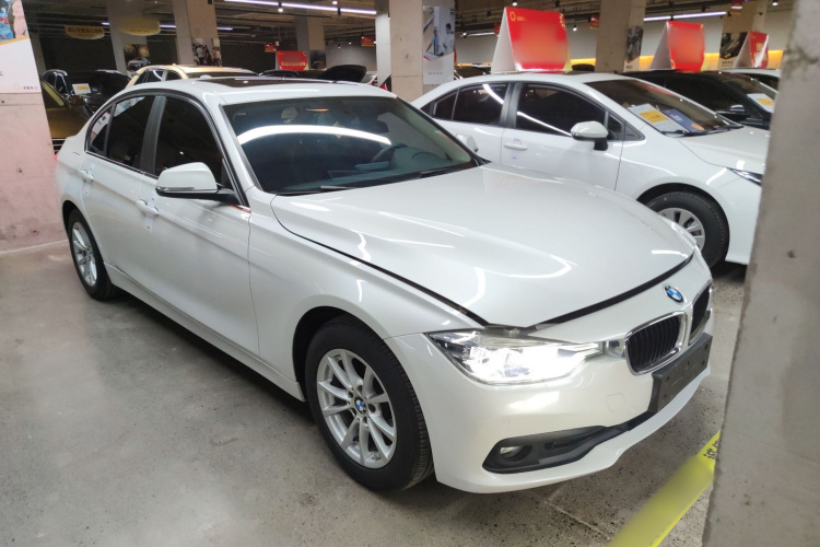 宝马3系 2016款 316i 时尚型车身外观6002