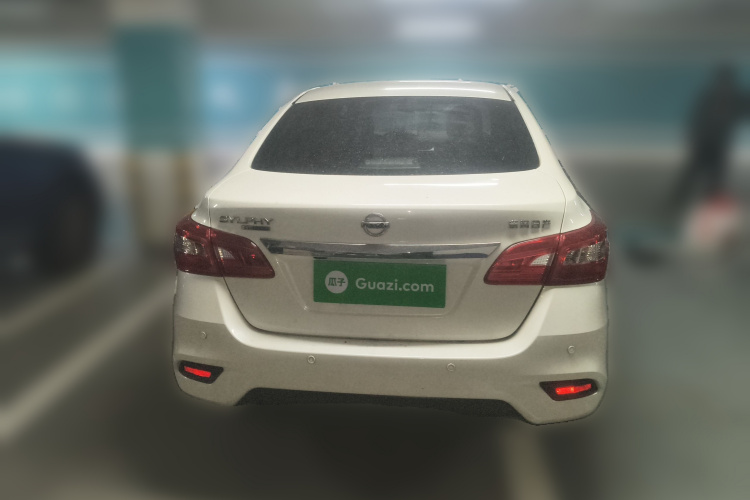 日产 轩逸 2022款 经典 1.6XL CVT豪华版车身外观6