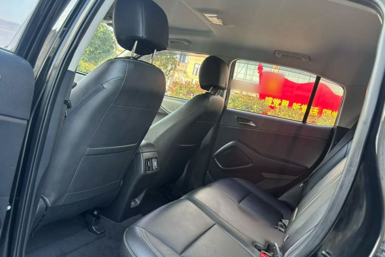 北京现代ix35 2021款 2.0L 自动两驱GLS领先版中控内饰7002