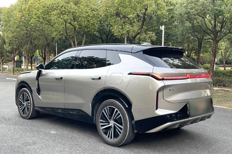 领克08 EM-P 2025款 245km 超长续航Halo车身外观6003