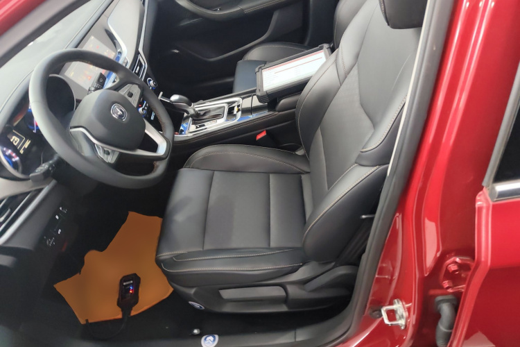 长安 逸动 2019款 高能版 1.6L GDI 自动先锋型 国VI中控内饰19