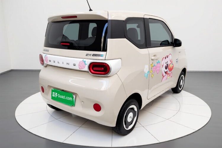 五菱汽车 宏光MINIEV 2024款 第三代 215km 青春版车身外观7