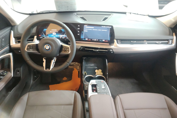 宝马iX1 2025款 eDrive25L M运动套装中控内饰12