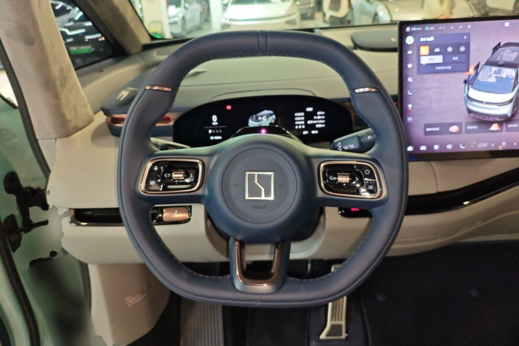 极氪MIX 2025款 智驾版中控内饰13