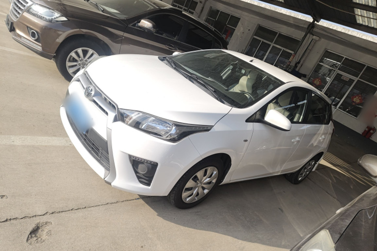 丰田 YARiS L 致炫 2016款 1.5E 自动劲速版车身外观4