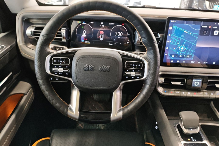 北京越野 北京BJ40 2024款 2.0T 全新城市猎人版 侠客型中控内饰13