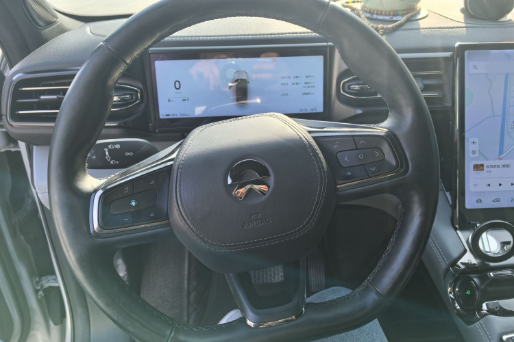 蔚来ES6 2020款 610KM 签名版中控内饰7002