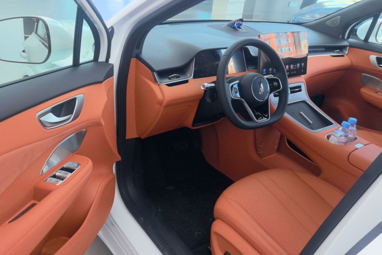 鸿蒙智行 尚界H5 2025款 增程 Max中控内饰7002