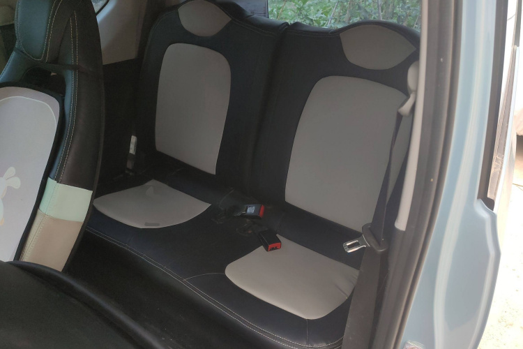 五菱汽车 宏光MINIEV 2022款 自在款 三元锂中控内饰7004