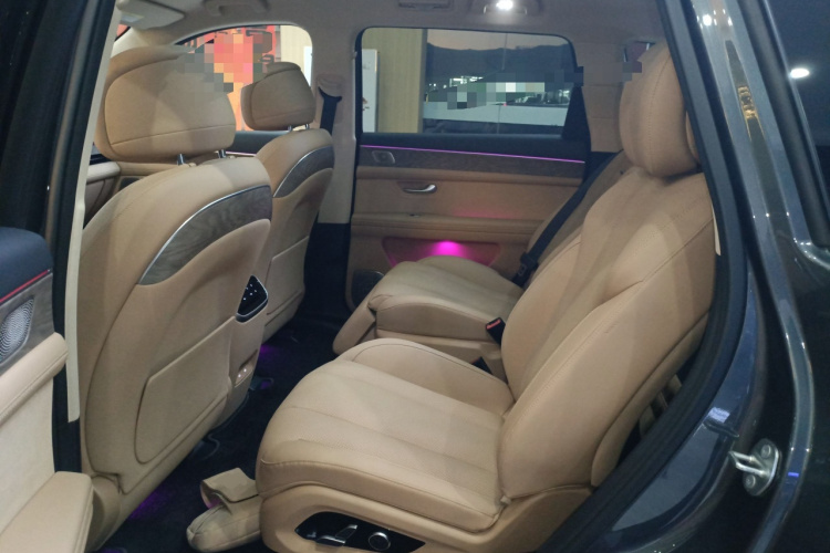 鸿蒙智行 问界M7 2022款 1.5T 四驱旗舰版中控内饰7004