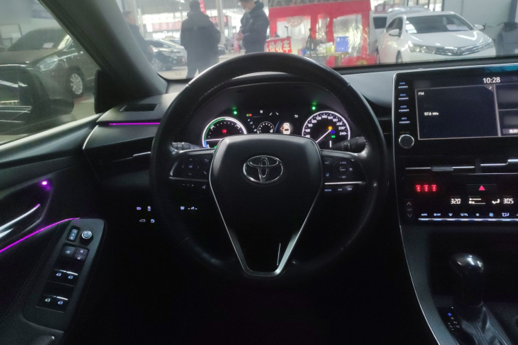 丰田 亚洲龙 2019款 双擎 2.5L 豪华版 国VI中控内饰13