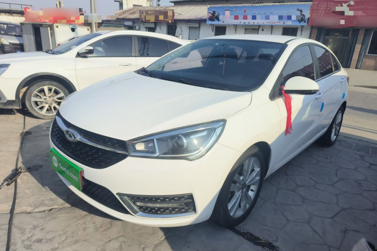 奇瑞 艾瑞泽5 2017款 1.5L 手动领潮版车身外观1