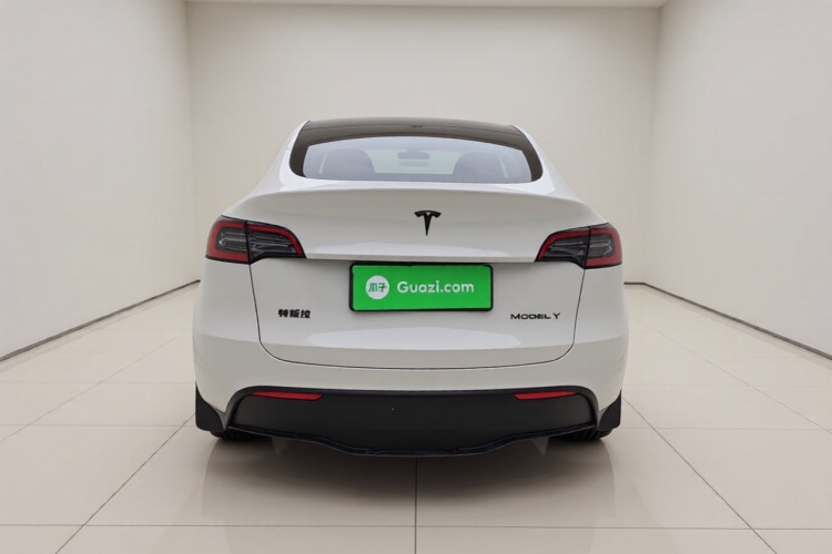 特斯拉 Model Y 2024款 后轮驱动版车身外观6