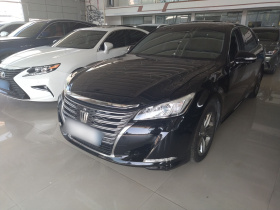 丰田 皇冠 2015款 2.0T 时尚版