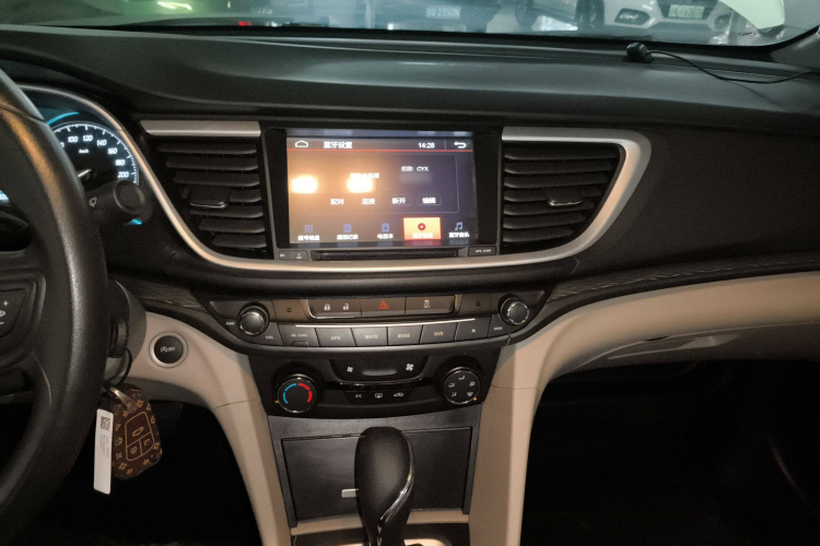 别克 英朗 2016款 15N 自动精英型局部细节16