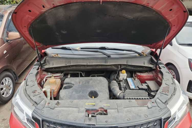 北汽幻速S7 2018款 1.5T 自动尊享型机舱底盘24