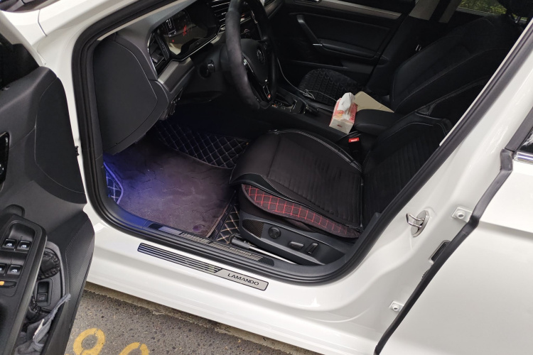 大众 凌渡 2019款 280TSI DSG舒适版 国VI中控内饰20