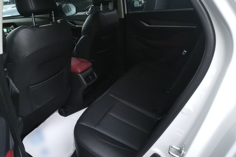 长安CS55PLUS 2022款 蓝鲸版 1.5T DCT豪华型中控内饰21