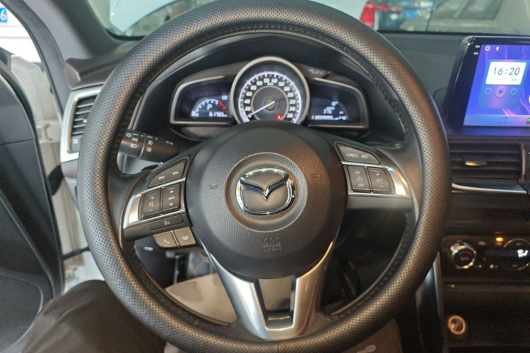 马自达CX-4 2016款 2.5L 自动四驱蓝天激情版局部细节13