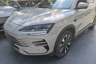 比亚迪 宋PLUS新能源 2025款 DM-i 智驾版 112KM 尊荣型