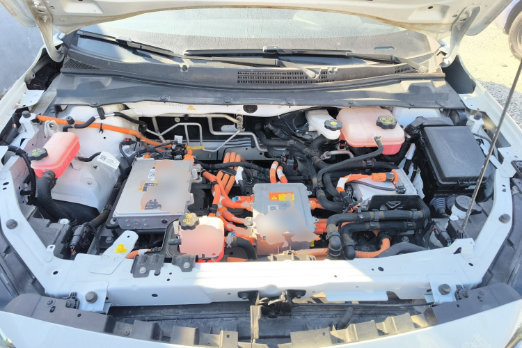 雪佛兰 畅巡 2022款 星享版 Plus机舱底盘24