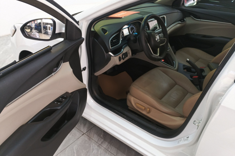 别克 英朗 2019款 15T 双离合互联精英型 国VI中控内饰20