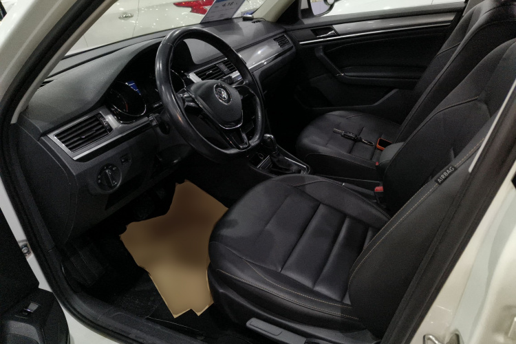 大众 宝来 2017款 1.6L 自动舒适型中控内饰20