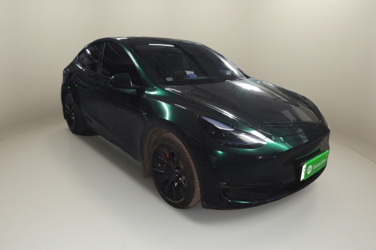特斯拉 Model Y 2021款 长续航全轮驱动版车身外观3