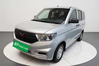 五菱汽车 五菱宏光V 2022款 1.5L劲取版电动助力LAR