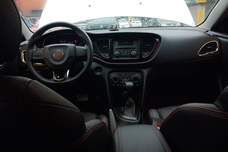 菲亚特 致悦 2014款 1.4T 自动运动版中控内饰12