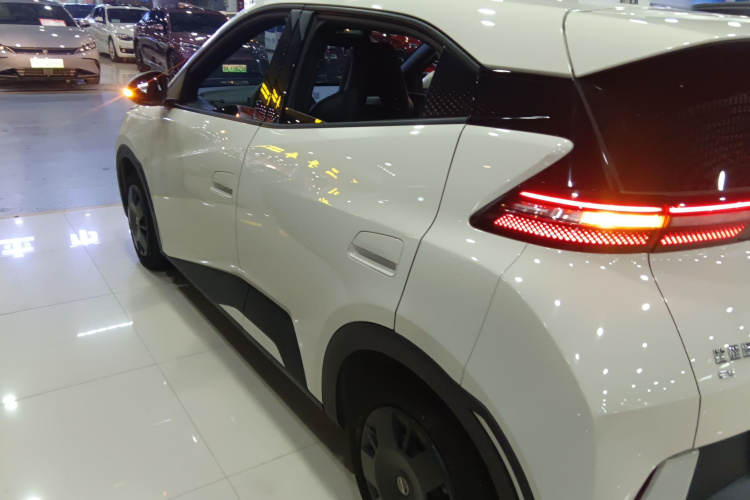 比亚迪 海鸥 2023款 活力版车身外观4