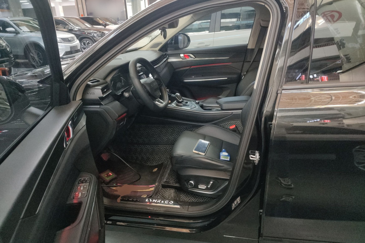 领克01 2021款 2.0TD 两驱型Pro中控内饰19