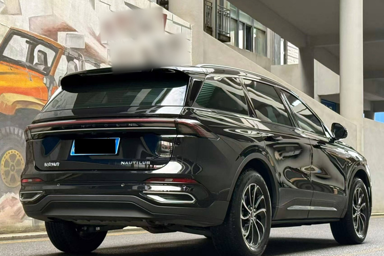 林肯 航海家 2023款 2.0T 四驱尊享版车身外观6002