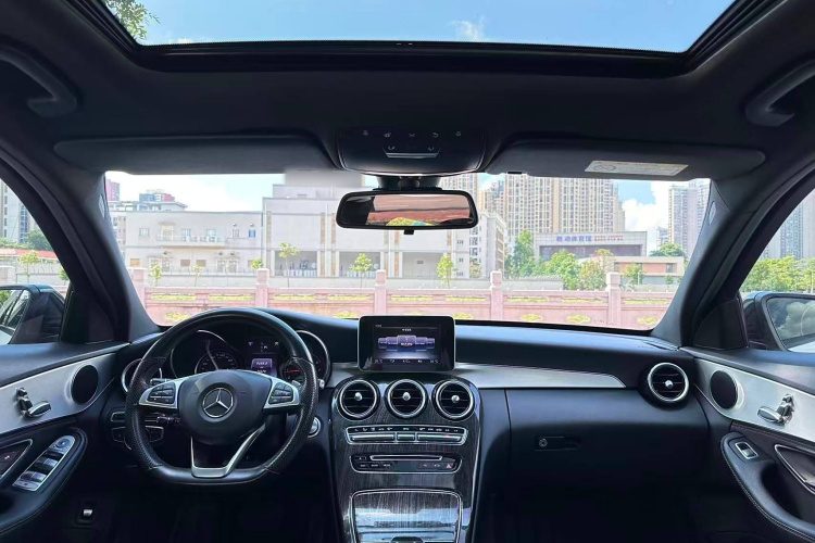 奔驰C级 2015款 C 200 运动版中控内饰7002