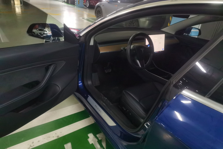 特斯拉 Model 3(进口) 2019款 长续航后驱版中控内饰20